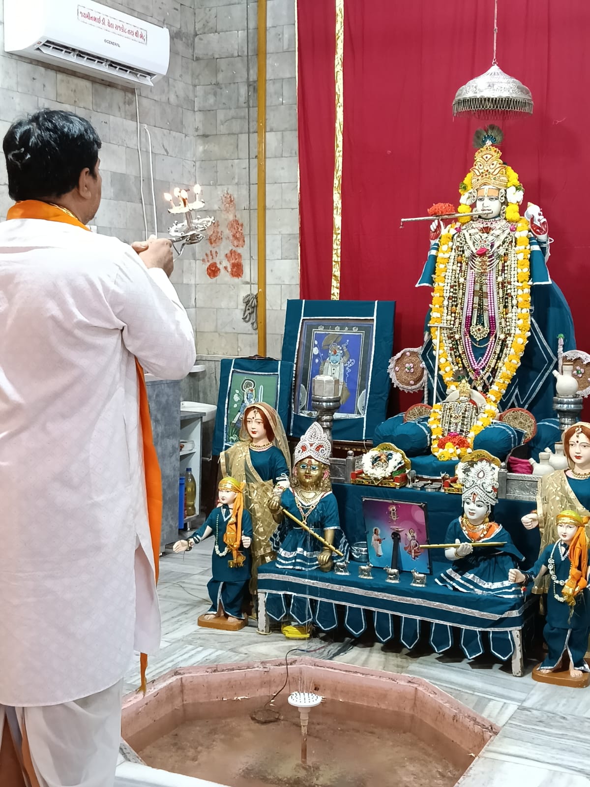 Rajbhog Aarti
